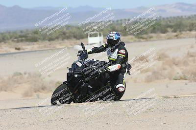 media/Oct-02-2025-Racers Edge (Thu) [[2c91cb6ab3]]/3-B Group/Session 1-Turn 9 Inside (1020am)/